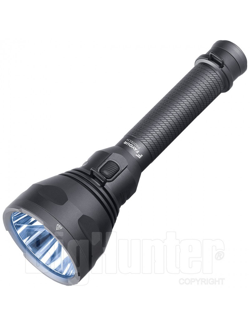LINTERNA LED T2617 PROTECH 1100 LUMENS, 1030 METROS, RECARGABLE FAVOR [T2617]