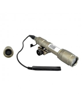 TORCHE LED M600C RIS TAN ATTAQUE [EL-EX072T]