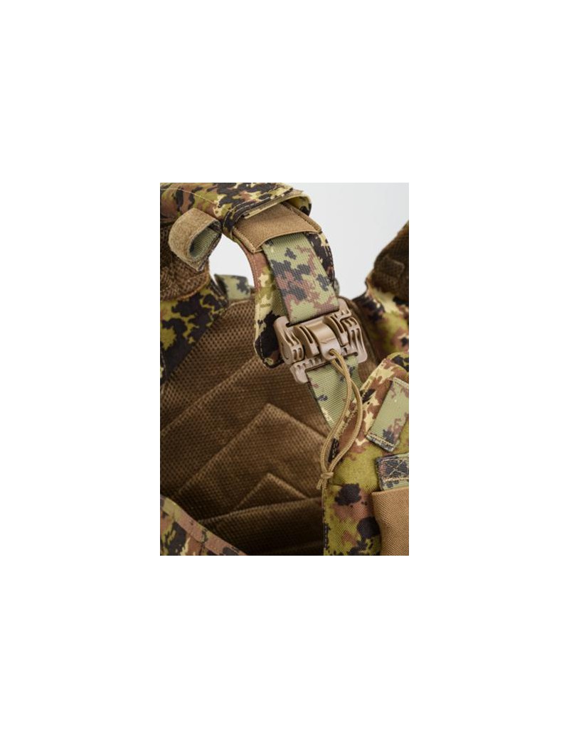 DEFCON 5 STORM PLATE CARRIER MIT QUICK RELEASE SYSTEM + TRIPLE MAG. BEUTEL COYOTE TAN [D5-BAV23 CT]