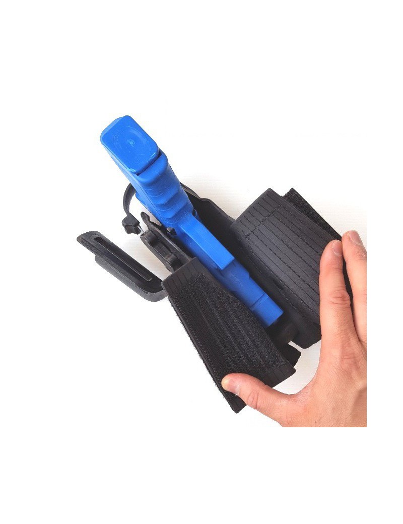 THERMOFORMED POLYMER HOLSTER FÜR WAFFEN MIT TAKTISCHER ODER LASERFACKEL [VKZ804N]